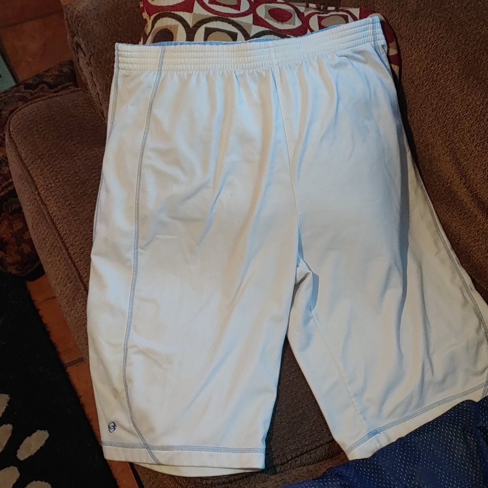Active wear - Picture 4 of 6